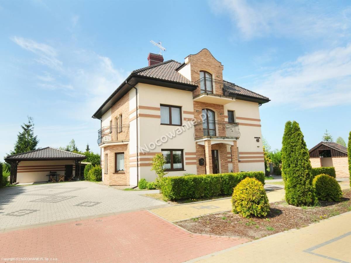 Pokoje Goscinne Nad Zalewem Swim Spa ミエンジボジェ エクステリア 写真